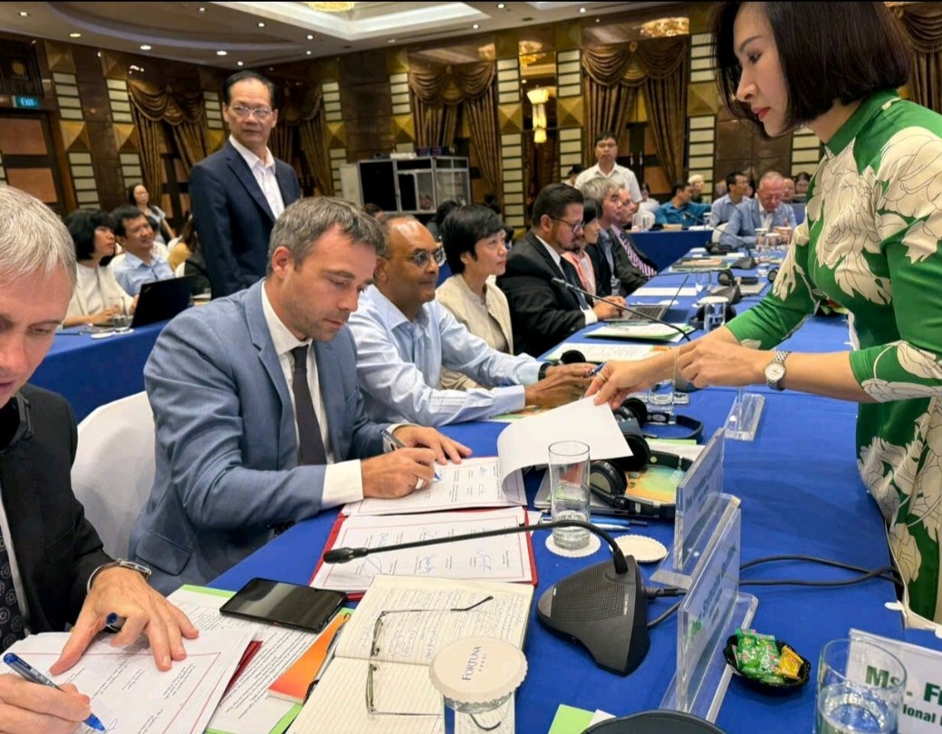 Clem Boulle Martinaud (@clem_bou) on Twitter photo <a href="/Gret_ONG/">Gret</a> signs strategic agreement for #sustainable #foodsystem transformation in #Vietnam 🇻🇳 : Addressing challenge of food security while promoting sustainable #consumption, resilient #agricultural system and better #nutrition !
<a href="/ird_fr/">IRD.fr</a> <a href="/Cirad/">Cirad</a> <a href="/FranceAuVietnam/">La France au Vietnam 🇫🇷🇻🇳</a> <a href="/nutritionwin/">Nutrition for Growth</a> <a href="/Gret_ONG/">Gret</a> signs strategic agreement for #sustainable #foodsystem transformation in #Vietnam 🇻🇳 : Addressing challenge of food security while promoting sustainable #consumption, resilient #agricultural system and better #nutrition !
<a href="/ird_fr/">IRD.fr</a> <a href="/Cirad/">Cirad</a> <a href="/FranceAuVietnam/">La France au Vietnam 🇫🇷🇻🇳</a> <a href="/nutritionwin/">Nutrition for Growth</a>