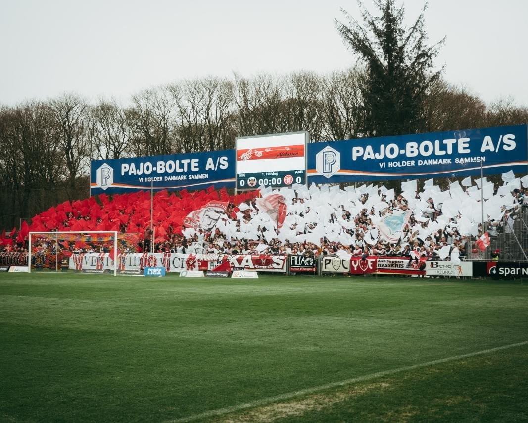 Vesttribunen tweet media