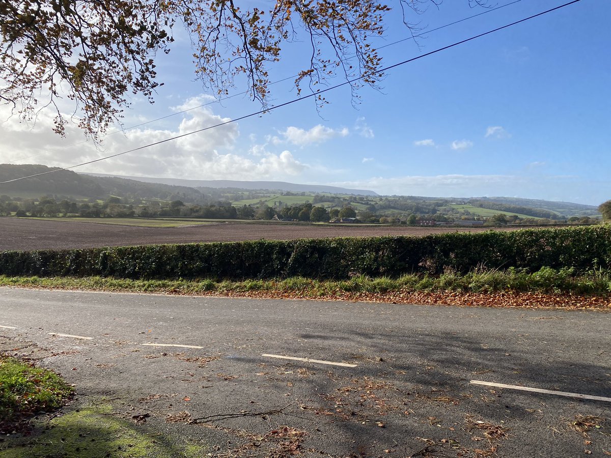JenHeppenstall's tweet photo. Wonderful to be out and about in Hereford this week. Very happy to see fields of winter wheat in the ground and potato harvesting in full swing 😁 🌾 🥔 https://t.co/VKurRjksL7