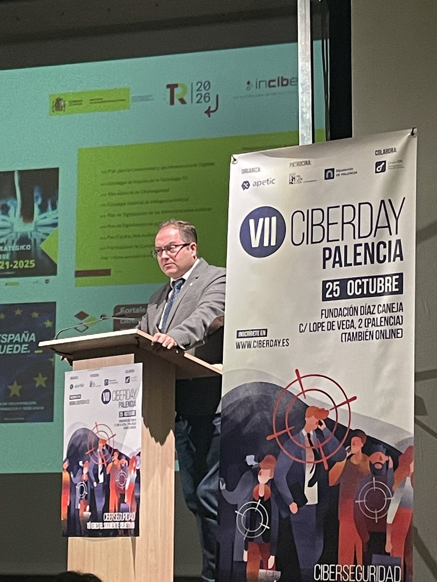 oscar_herranz's tweet photo. Fantástico inicio del #VIICiberday Palencia con grandes ponentes e invitados como #FelixBarrios de @INCIBE o #JulioCésarMiguel de @grupocfi
#ciberseguridad #Ciberseg https://t.co/w3HBcyHZFJ