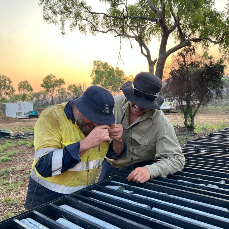 _FutureMetals's tweet photo. Our #EileenBore drilling and geophysical program is progressing smoothly, thanks to the hard work of our #expo team. Great to be out #exploring!