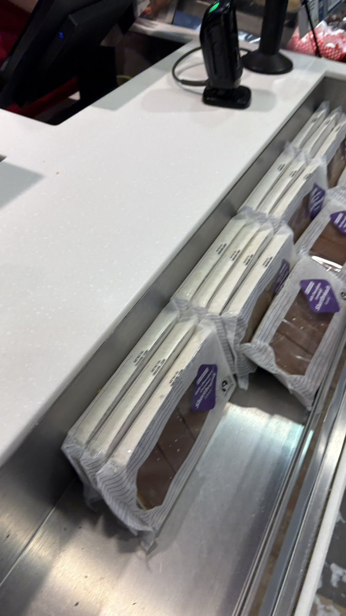 Nicola 📚 tweet media