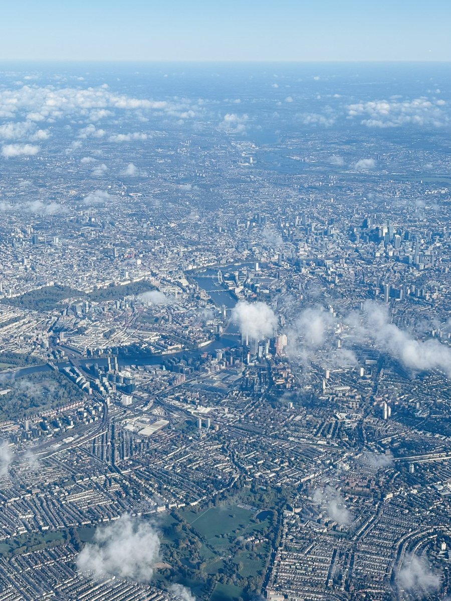 Mark Thomas (@thomasmarkd) on Twitter photo Views from the sky - Twickenham & Central London. โ๏ธ โ๏ธ <a href="/EnglandRugby/">England Rugby</a> <a href="/Harlequins/">Harlequins ๐</a> <a href="/HamHouseNT/">Ham House</a> <a href="/Hammertonsferry/">Hammertons Ferry</a> <a href="/UKParliament/">UK Parliament</a> #Twickenham #London Views from the sky - Twickenham & Central London. โ๏ธ โ๏ธ <a href="/EnglandRugby/">England Rugby</a> <a href="/Harlequins/">Harlequins ๐</a> <a href="/HamHouseNT/">Ham House</a> <a href="/Hammertonsferry/">Hammertons Ferry</a> <a href="/UKParliament/">UK Parliament</a> #Twickenham #London