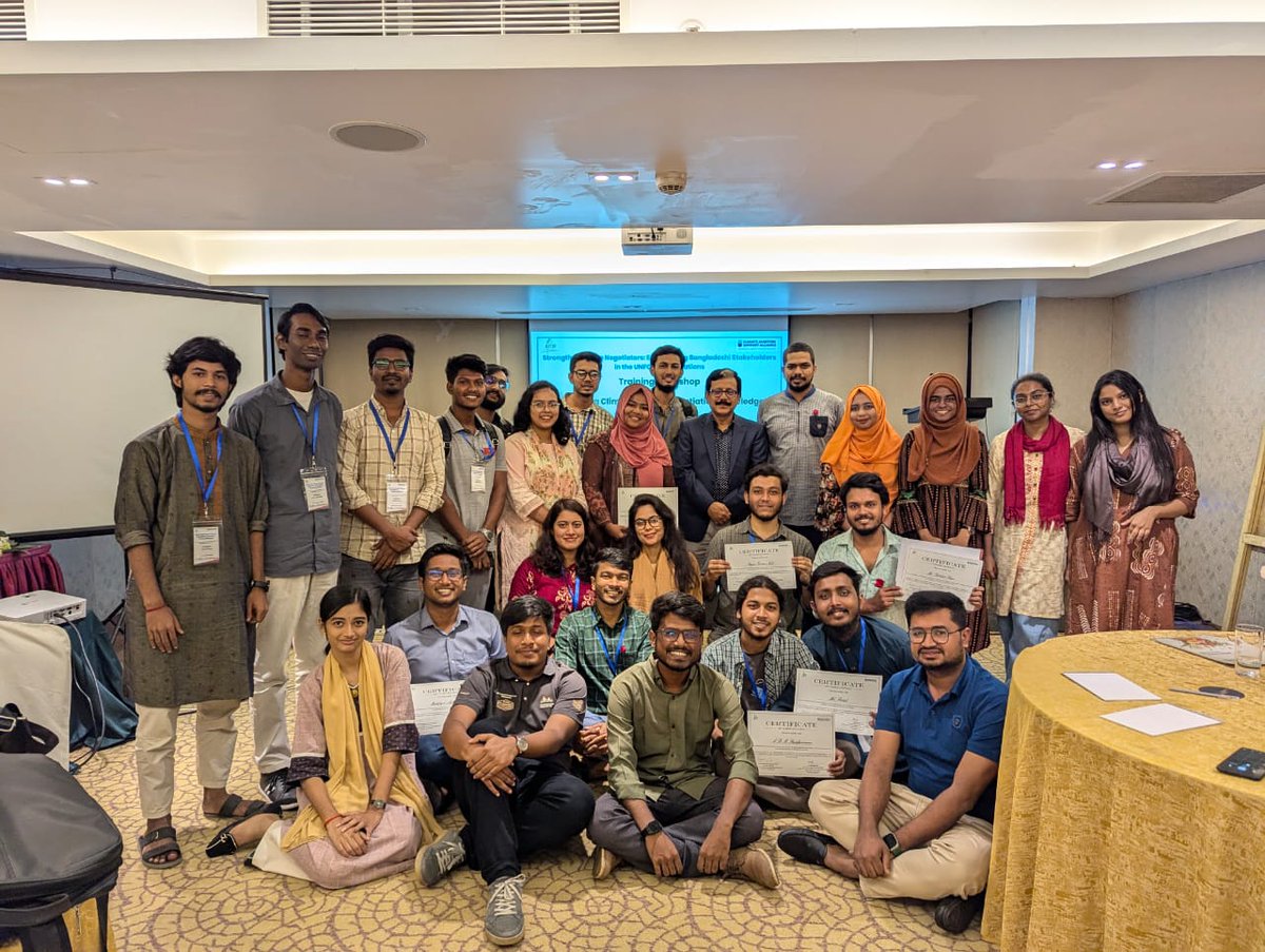 ArfiAzrin's tweet photo. Just completed an inspiring 2-day workshop on enhancing knowledge of climate change negotiation arranged by #NACOM
@YouthNetGlobal @UNFCCC 
@SohanYouthNetG https://t.co/eTeKlQwa23