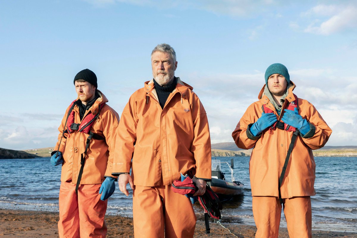 BBCScotComms's tweet photo. 👀 Check out these first-look images of Calder, Tosh, Sandy, and some new faces in the upcoming series of #Shetland!

The hit crime drama returns to @BBCiPlayer and @BBCOne on Wednesday, 6th November.

ℹ️https://t.co/1PThgZU7FK https://t.co/XSllEilntR