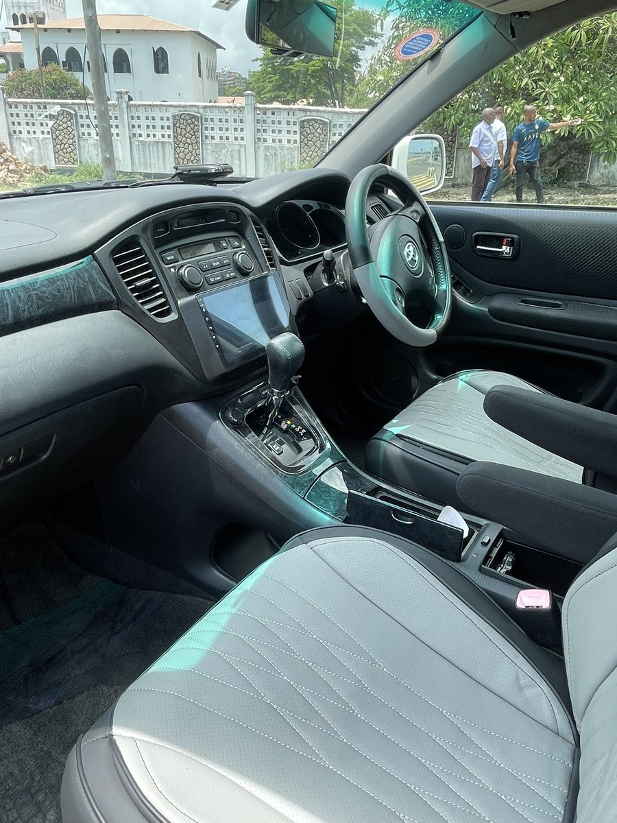 autoclass_tz's tweet photo. TULIAGIZA KUTOKA JAPAN  NA IMEFIKA SALAMA TAYARI KWA KUMKABIDHI MTEJA WETU 

TOYOTA KLUGER (2005)

KARIBUNI  MUAGIZE NASI MAGARI MAZURI KWA BEI NAFUU SANA 

TUNAPATIKANA POSTA MTAA WA SAMORA, JENGO LA SALAMANDER(GSM) GHOROFA YA 7
☎️📞 0738297649 
@autoclass_tz @autoclass_tz https://t.co/CASPVqASWL