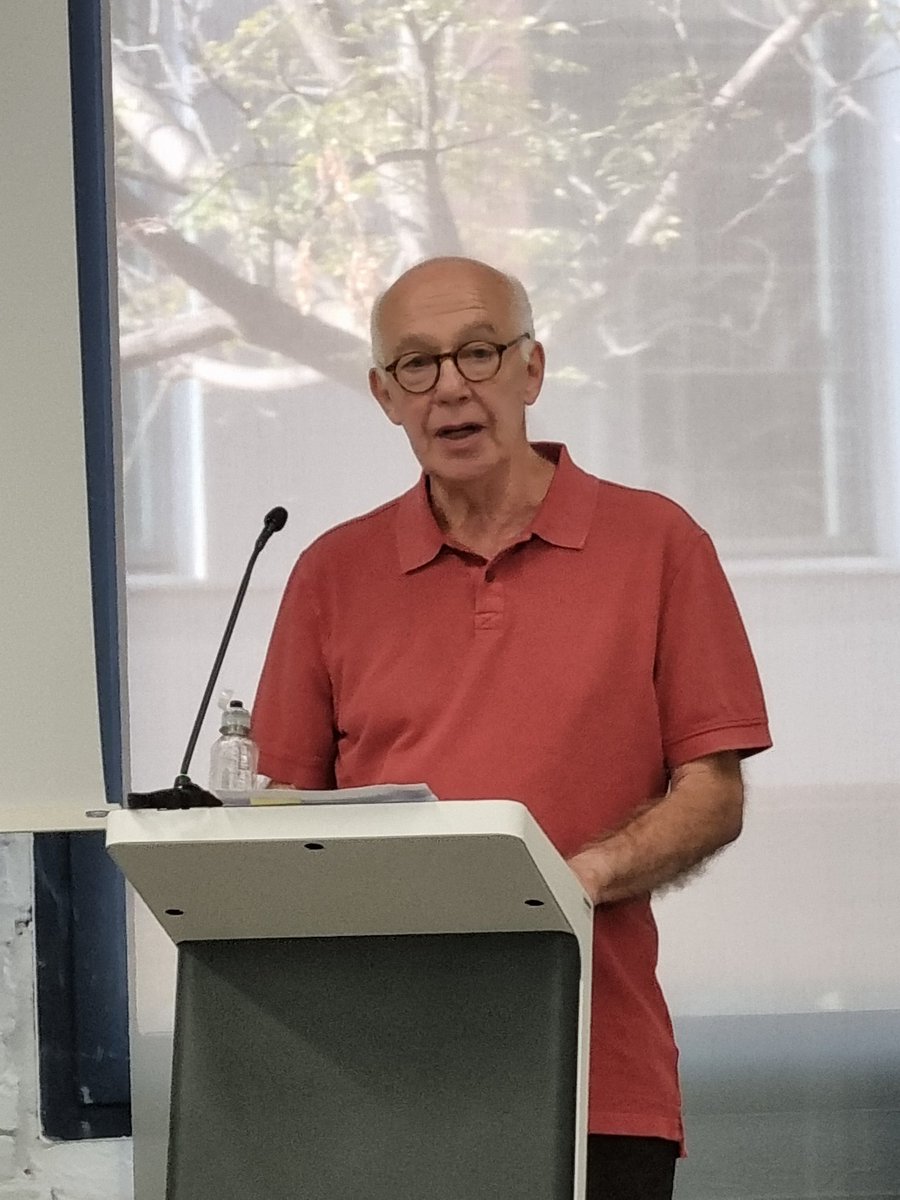 Ferran Lalueza 🇺🇦 (@ferranlalueza) on Twitter photo En la II Jornada de Estudios Culturales de <a href="/GameRecerca/">GameRecerca</a>, el profesor #DavidMorley (<a href="/GoldsmithsUoL/">Goldsmiths, University of London</a>) nos advierte sobre los peligros inherentes a la instrumentalización del miedo y de la ira en política.
<a href="/UOCinfocom/">UOC Estudis InfoCom</a> <a href="/UOCuniversitat/">UOCuniversitat</a> <a href="/UOCuniversidad/">UOCuniversidad</a> <a href="/UOCuniversity/">UOC University</a> En la II Jornada de Estudios Culturales de <a href="/GameRecerca/">GameRecerca</a>, el profesor #DavidMorley (<a href="/GoldsmithsUoL/">Goldsmiths, University of London</a>) nos advierte sobre los peligros inherentes a la instrumentalización del miedo y de la ira en política.
<a href="/UOCinfocom/">UOC Estudis InfoCom</a> <a href="/UOCuniversitat/">UOCuniversitat</a> <a href="/UOCuniversidad/">UOCuniversidad</a> <a href="/UOCuniversity/">UOC University</a>