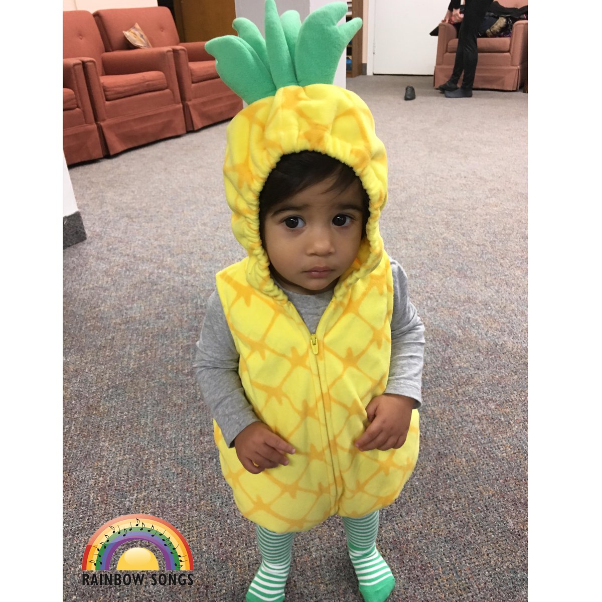 It's HALLOWEEN WEEK - one of the very best theme weeks at Rainbow Songs! You can still join us for a drop-in class - call our office at 416-535-5247 to book. #toddleractivity #torontofamily