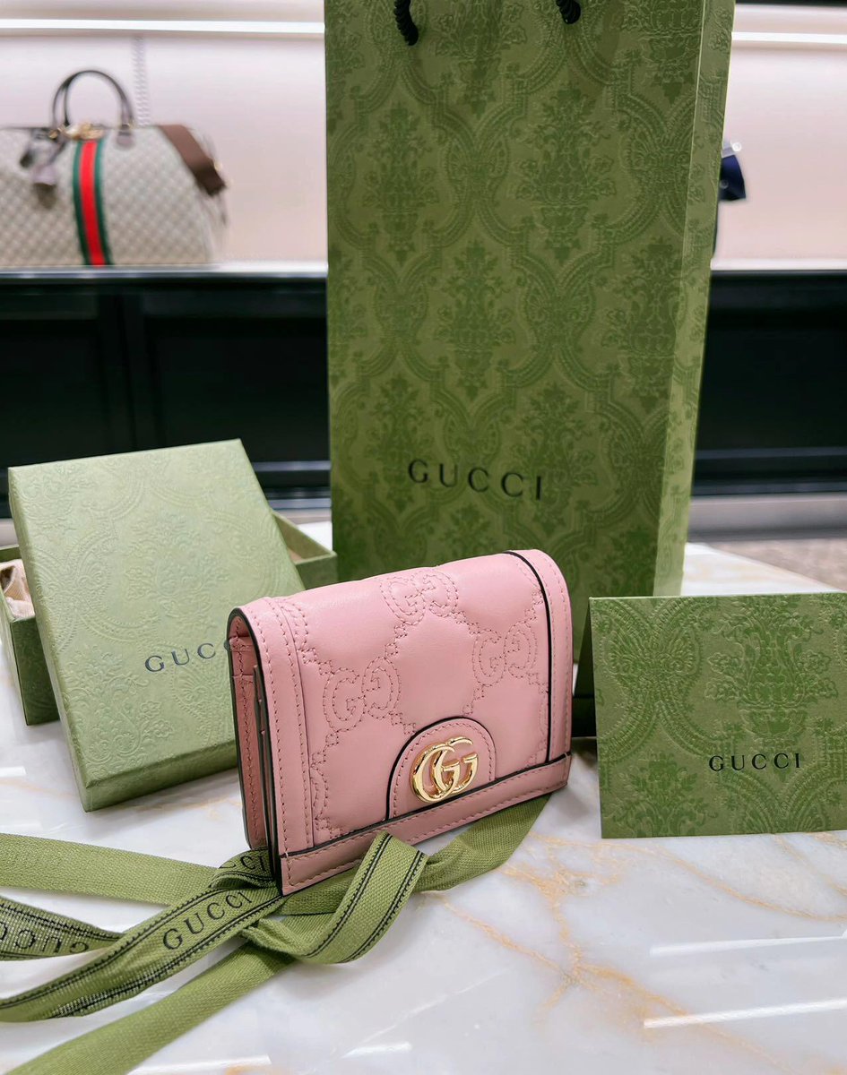 Which girl can resist the temptation of pink?