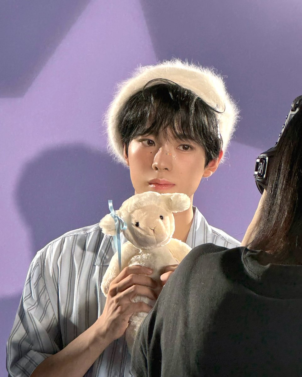 𝐴𝑟𝑒 𝑦𝑜𝑢 𝑟𝑒𝑎𝑑𝑦 𝑓𝑜𝑟 𝑛𝑒𝑤 𝑠𝑒𝑎𝑠𝑜𝑛 𝑔𝑟𝑒𝑒𝑡𝑖𝑛𝑔 𝟸𝟶𝟸𝟻?