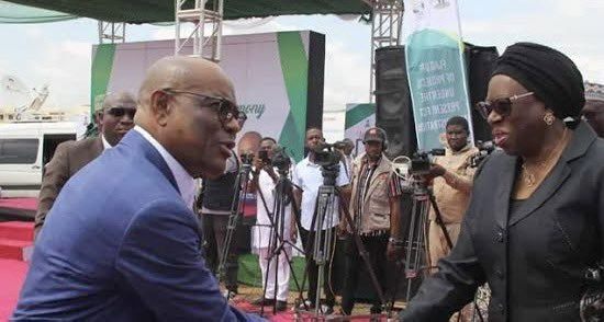 SaharaReporters's tweet photo. Odinkalu Slams Nigeria’s Chief Justice For Attending Flag-off Ceremony Of Judges' Quarters Construction On Revoked Julius Berger Land | Sahara Reporters https://t.co/xt2kXU8orf https://t.co/XpSK4lTfnV