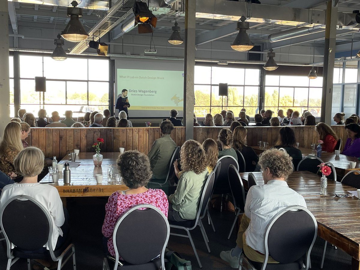 Wat als er meer zorgzame buurten zijn? Wat betekent dat voor zorgprofessionals?

Op verzoek van ActiZ werken <a href="/coloriet/">Coloriet</a> @archipelzorg <a href="/CuraMare1/">CuraMare</a> aan deze vraag met social designer morgenmakers. Op de <a href="/dutchdesignweek/">Dutch Design Week</a> presenteren ze de tussenstand. #ddw24