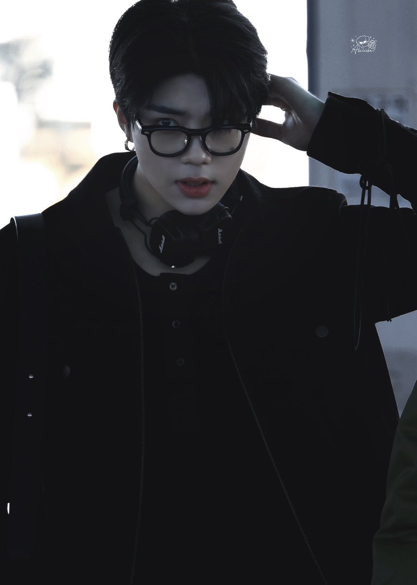 241025 ICN출국

🤲🏻남자🤲🏻욱핑🤲🏻

#ZB1 #朴乾旭 #박건욱 #PARKGUNWOOK #パクゴヌク #ZEROBASEONE #제베원 #제로베이스원