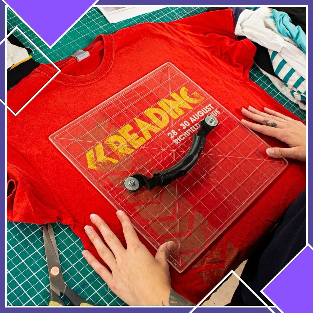 TooManyT_Shirts's tweet photo. Handmade, Fully Customisable, &amp; Made in The UK 
https://t.co/vnX98pjNY1 💜👕

#tshirtblanket #memoryblanet #giftideas #uk #upcycling #randlfestival #bonjovi #festival #gig #bandshirtfriday https://t.co/1vJe05vZPE