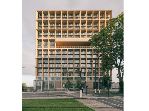 PA_Baudy's tweet photo. Félicitations à LAN (Local Architecture Network) et @REI_Habitat pour la tour Wood Up ! Ce bâtiment innovant en structure bois de 50 mètres de haut incarne un futur plus #durable et démontre que #architecture peut être un levier puissant pour la #décarbonation et le stockage CO2. https://t.co/dKLKEv9Z4y