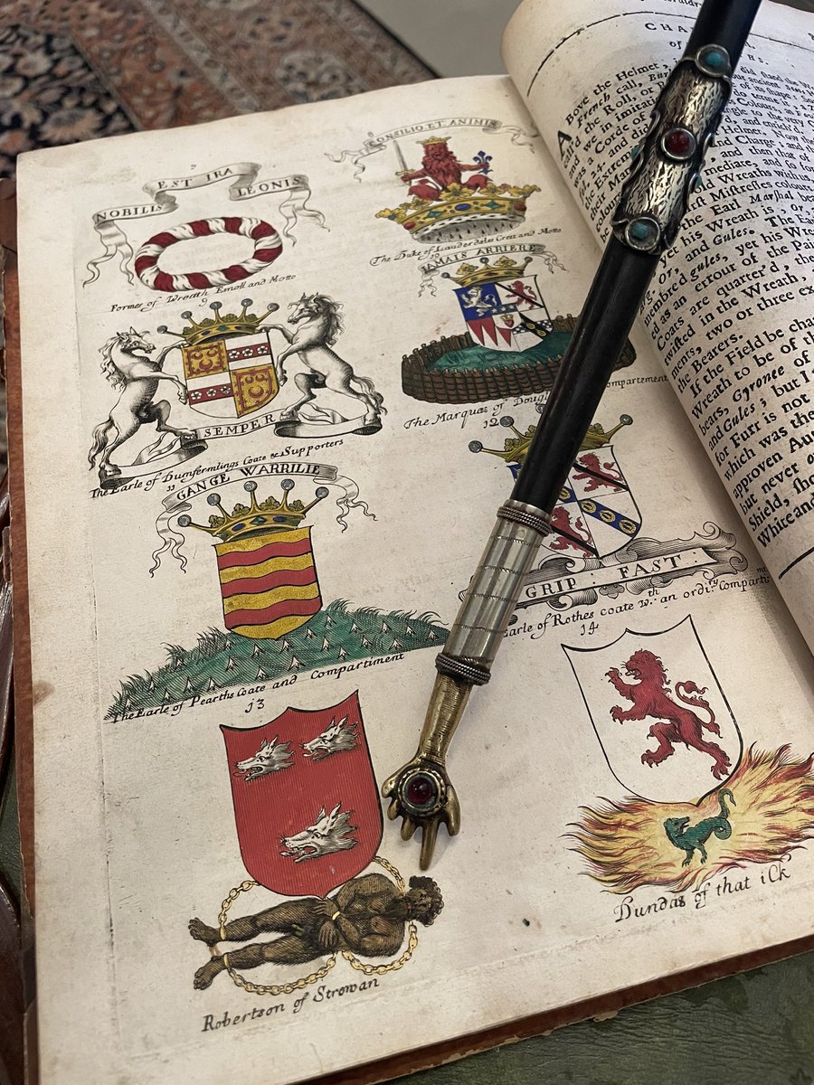 NatisArms's tweet image. 1/2… I’m looking for a solid fact about this man put there as an #compartment for this coat of arms. 
Taken from the heraldic guide published in 1680 in Scotland, a work of George Mackenzie. 
The arms of Robertson of Struan, Chief of Duncan. 
#heraldry #LesArmiariesDuVendredi