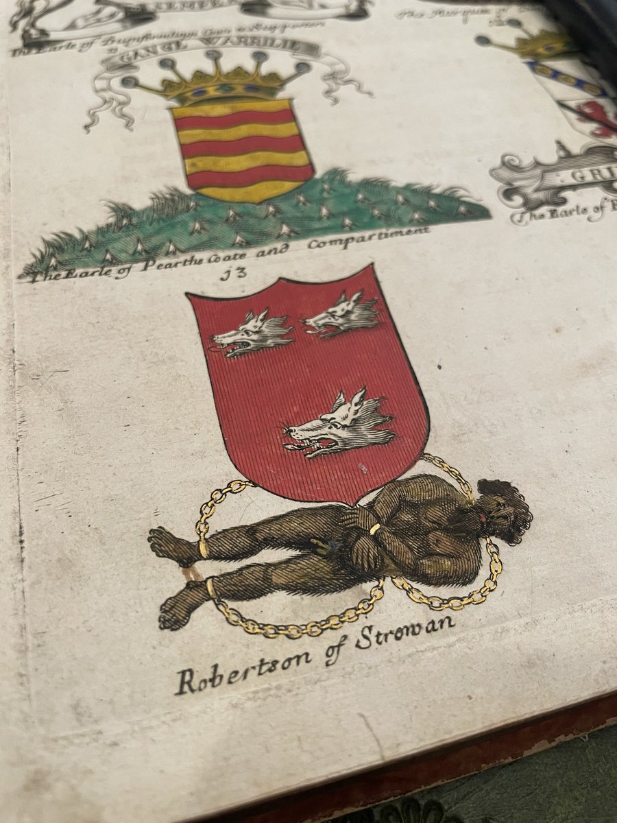 NatisArms's tweet image. 1/2… I’m looking for a solid fact about this man put there as an #compartment for this coat of arms. 
Taken from the heraldic guide published in 1680 in Scotland, a work of George Mackenzie. 
The arms of Robertson of Struan, Chief of Duncan. 
#heraldry #LesArmiariesDuVendredi