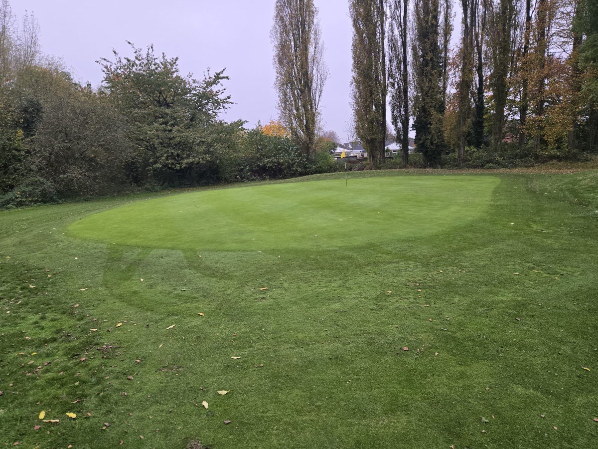 What dreams are made of…⛳️🏌️‍♂️ #fridayvibes

Link Golf UK team are doing fantastic job this morning cutting greens, changing holes and cutting tees looking great! 🔥 #derby