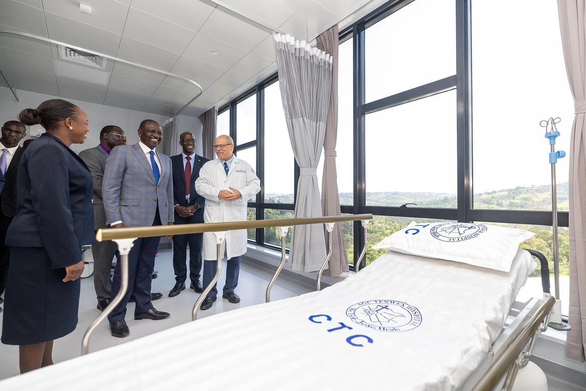 Yesterday, His Excellency President William Ruto officially commissioned the Cardiothoracic Centre at AGC Tenwek Hospital, Bomet County. This cutting-edge facility blends advanced healthcare with sustainable design, setting a new standard for medical innovation across Africa🌍💙