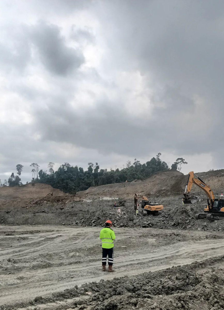 akuheran_'s tweet photo. keren juga nih pak safety https://t.co/g07OoxnR4I