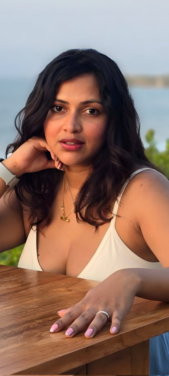 divashots's tweet photo. #Amalapaul #Amalapaulhot 🥵 𝗛𝗗 https://t.co/wMzm3OtUBz