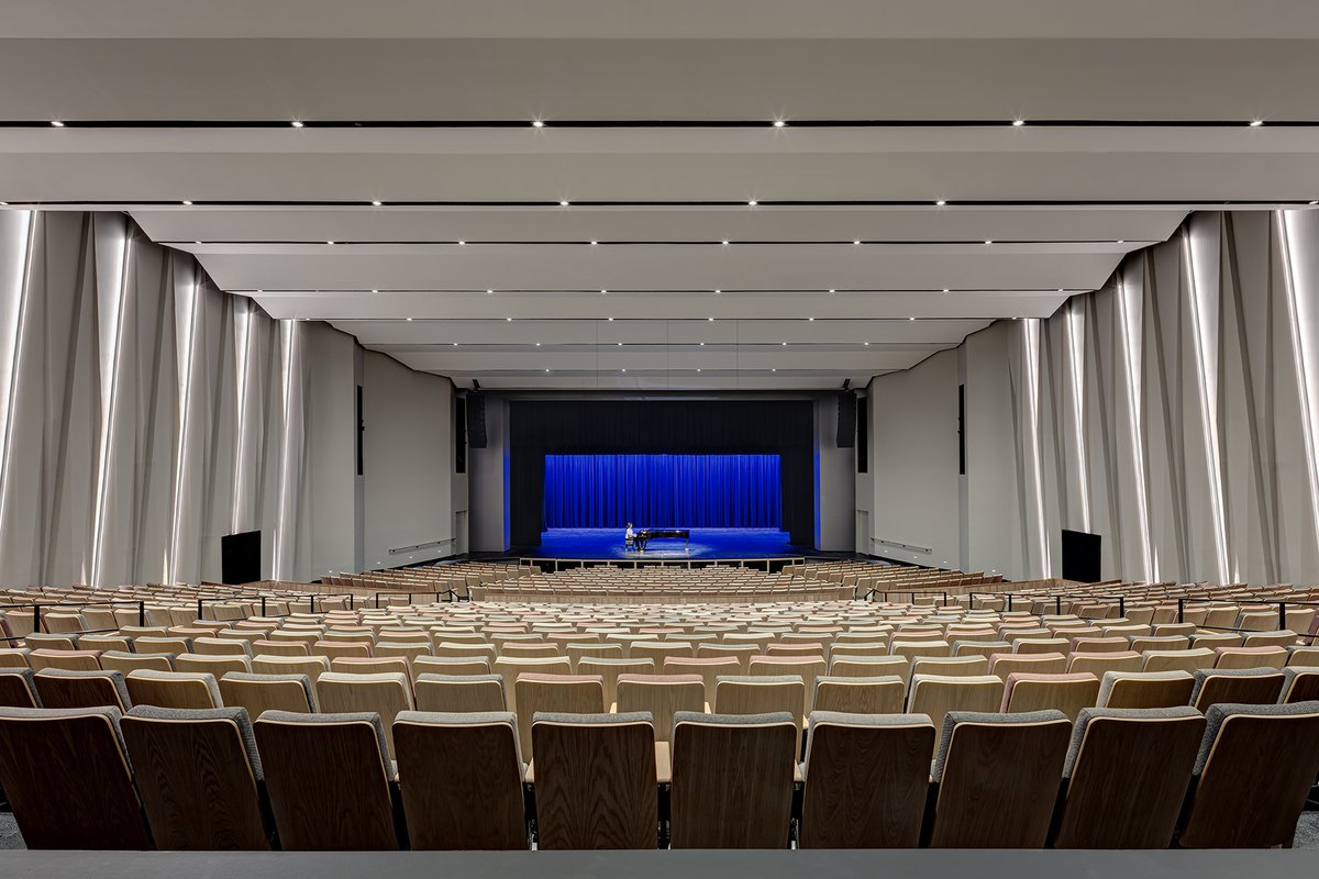 Meteor Lighting tweet media