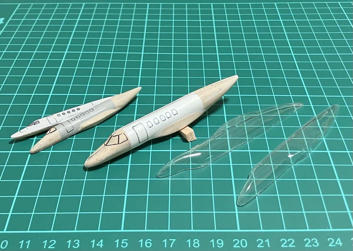 セスナ サイテーションCJ4
国内では航空局の飛行検査機やチャーター会社で使われている機体です。
バキュームフォーム用の原型はプラ板とエポキシパテで作りました。
1/144と1/200スケールを同時に製作してみます。
#冬の旅客機プラモ祭り25