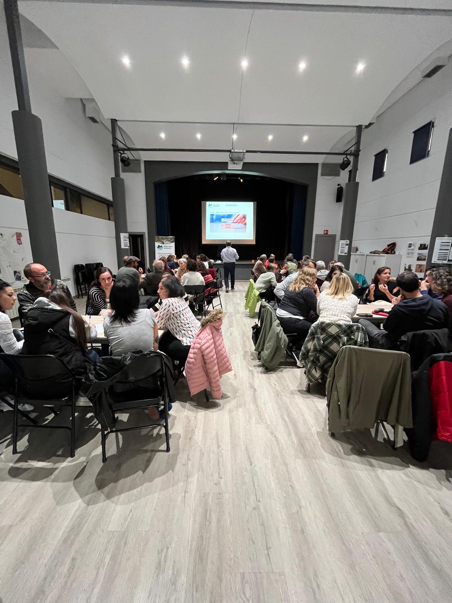 👏Ayer, 24 de octubre, se celebró en el salón de actos del ayuntamiento de La Cabrera el VIII Foro de Turismo.

En él se presentó la nueva web y se trabajó en diferentes mesas para la elaboración del nuevo plan estratégico de turismo de la Sierra Norte de Madrid.