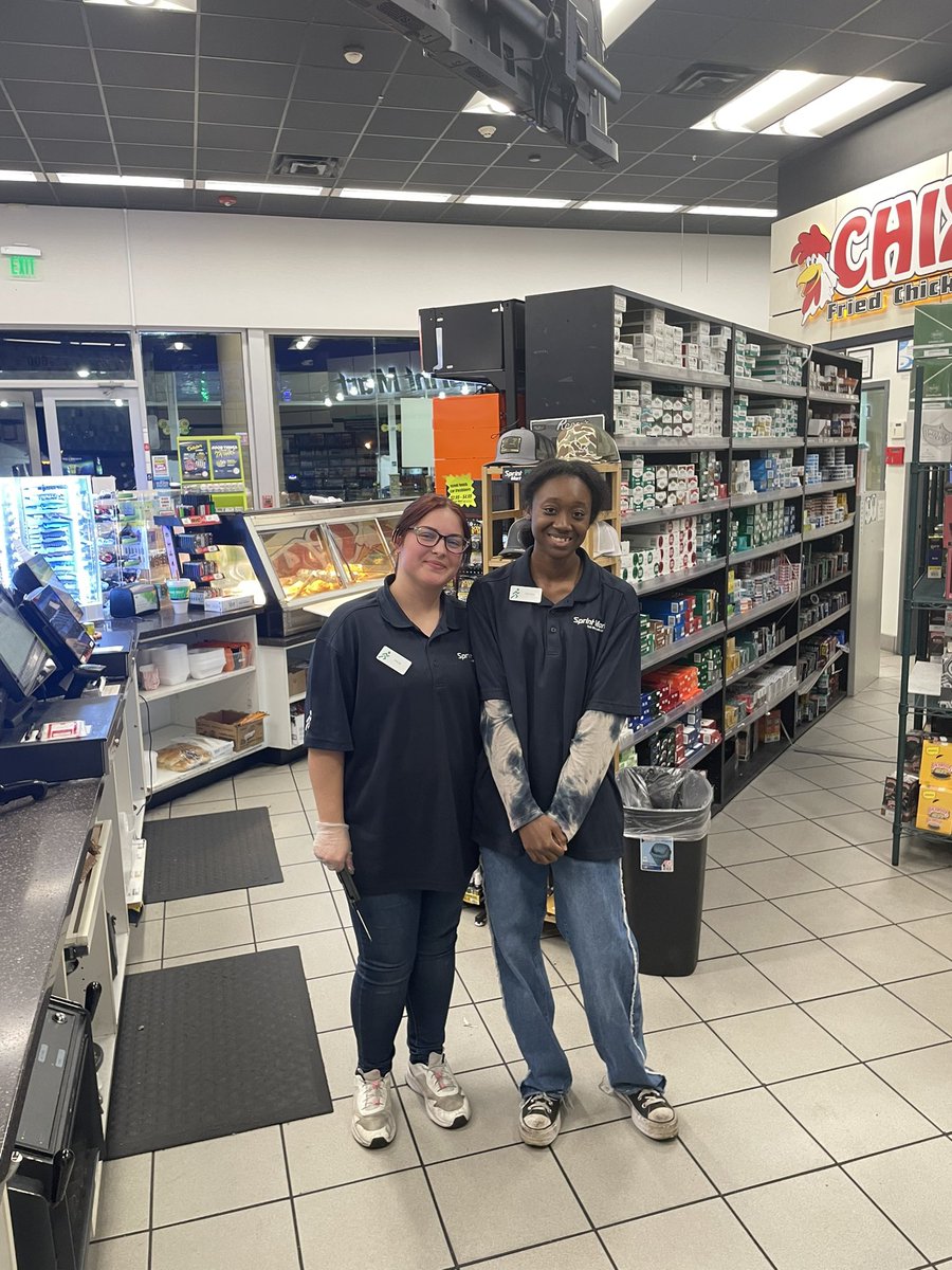 Starkville_PD's tweet photo. The wonderful ladies that keep us hydrated and fed ALL night long at the Sprint Mart… Thank you Ladies!!  #neverclosed #starkvegas https://t.co/uz6ZWFOmyL