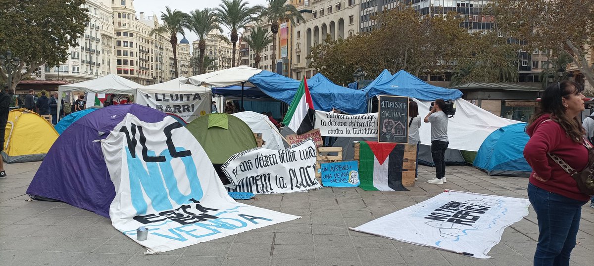 Si no es donen X enterats, ho fem aplegar xls seus canals.  No pararem en defendre i exigir que s'atenguen els nostres drets.