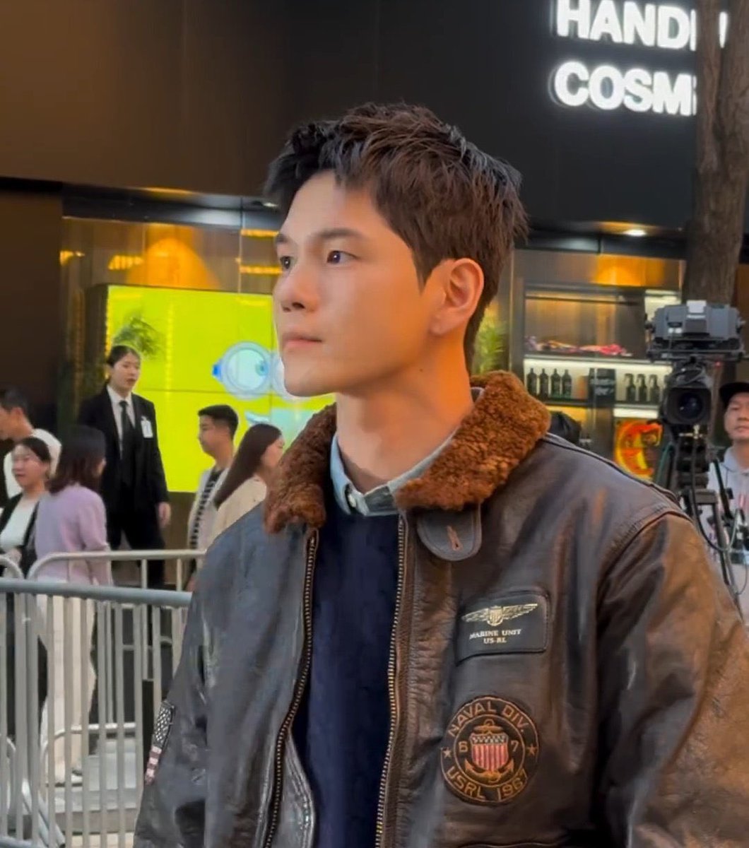 ░▒▓█ 얘들아 █▓▒░ 
이게 바로 근본 있는 코야.