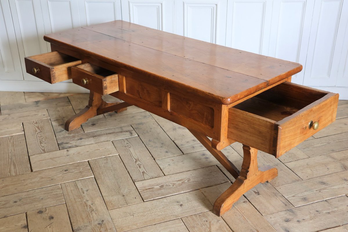 BrownriggUK's tweet image. Good 19th Century French Four Drawers Serving Table in Elm and Beech

tinyurl.com/mswxs9k8

#servingtable #antiqueservingtable #frenchtable #frenchfurniture #antique #furniture