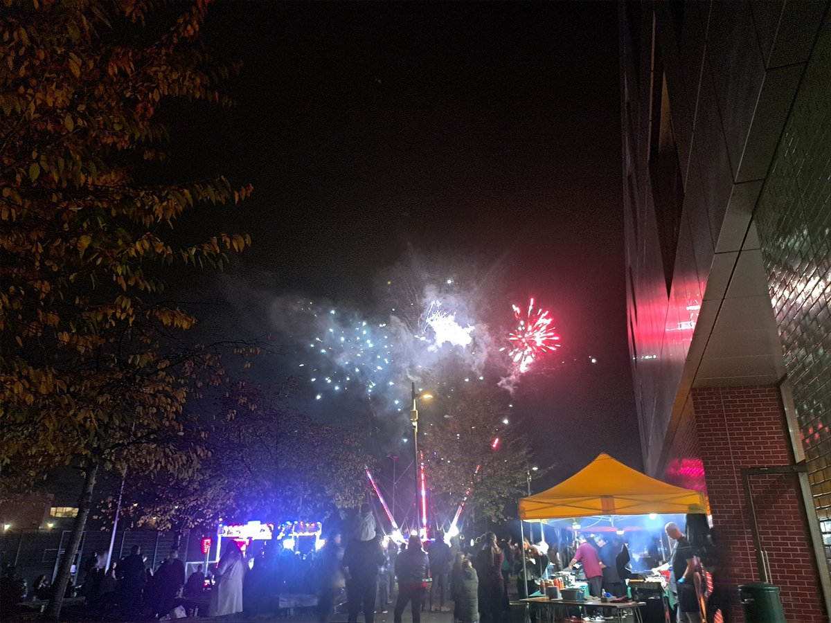 The Every Child Every Day Academy Trust (@ecedtrust1) on Twitter photo A fabulous end to the <a href="/chessington_sch/">Chessington School & Sixth Form</a> half term with the PTA fireworks display! A fabulous end to the <a href="/chessington_sch/">Chessington School & Sixth Form</a> half term with the PTA fireworks display!