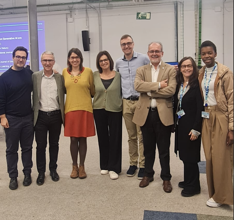 Edul@b Research Group (@edulabtic) on Twitter photo 🔷 Avui és un gran dia pels membres #Edulab <a href="/jduart/">Josep M Duart</a> i <a href="/mromerocar/">Marc Romero</a> i no ens ho podríem perdre!
⭐️ Celebrant el 20è aniversari d'<a href="/ETHEjournal/">ETHE Journal</a> 📸 🔷 Avui és un gran dia pels membres #Edulab <a href="/jduart/">Josep M Duart</a> i <a href="/mromerocar/">Marc Romero</a> i no ens ho podríem perdre!
⭐️ Celebrant el 20è aniversari d'<a href="/ETHEjournal/">ETHE Journal</a> 📸