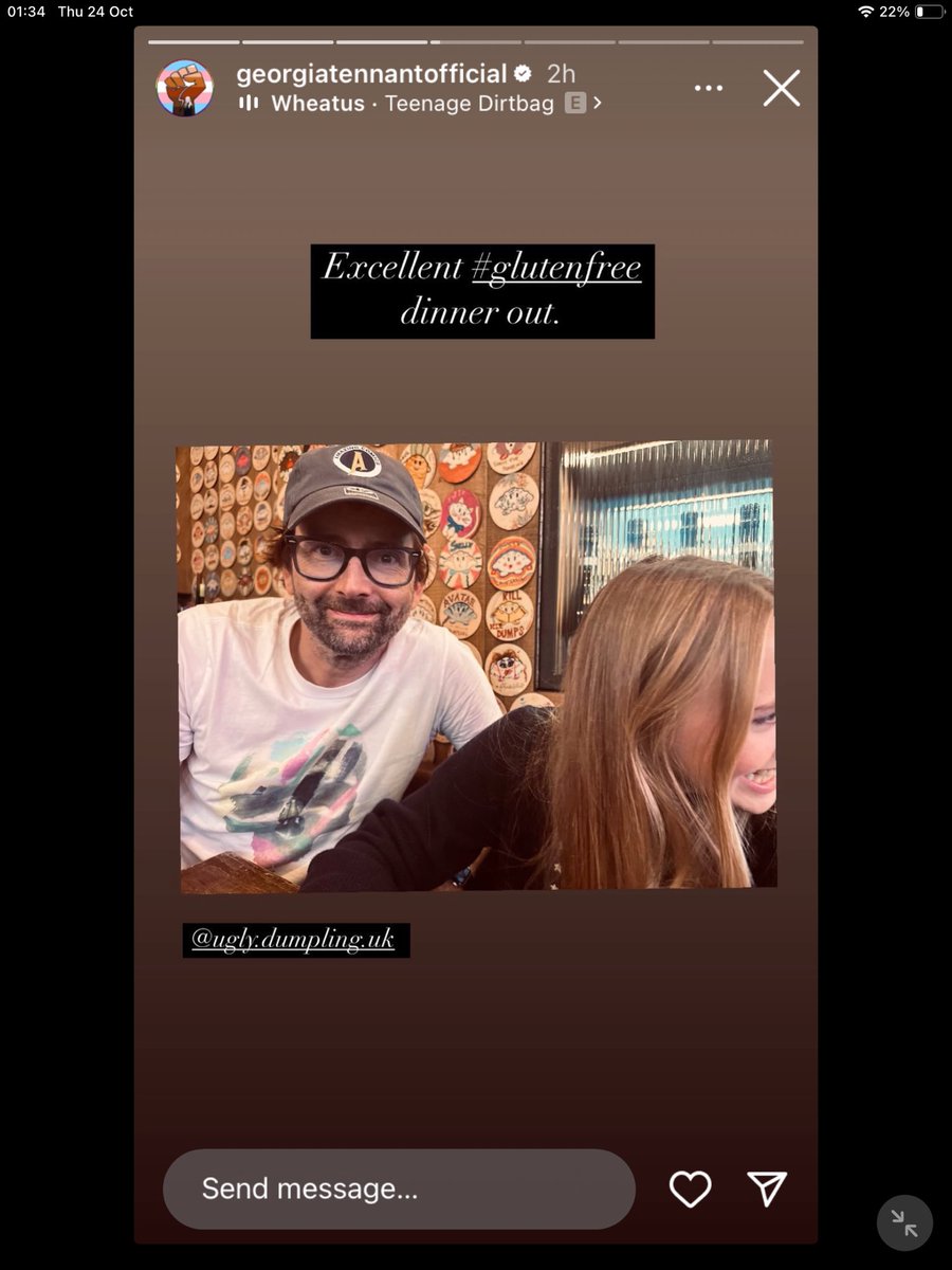 David Tennant with his daughter olive yesterday from Georgia instagram story so adorable she looks like him biggest fan and who could blame her bless her 😂#OliveTennant #DavidTennant
