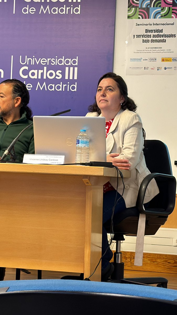 La profesora Vivianne Lindsay Cardoso modera la última mesa de nuestro #SeminarioDivAv24

'Streamers en América Latina' 📺
