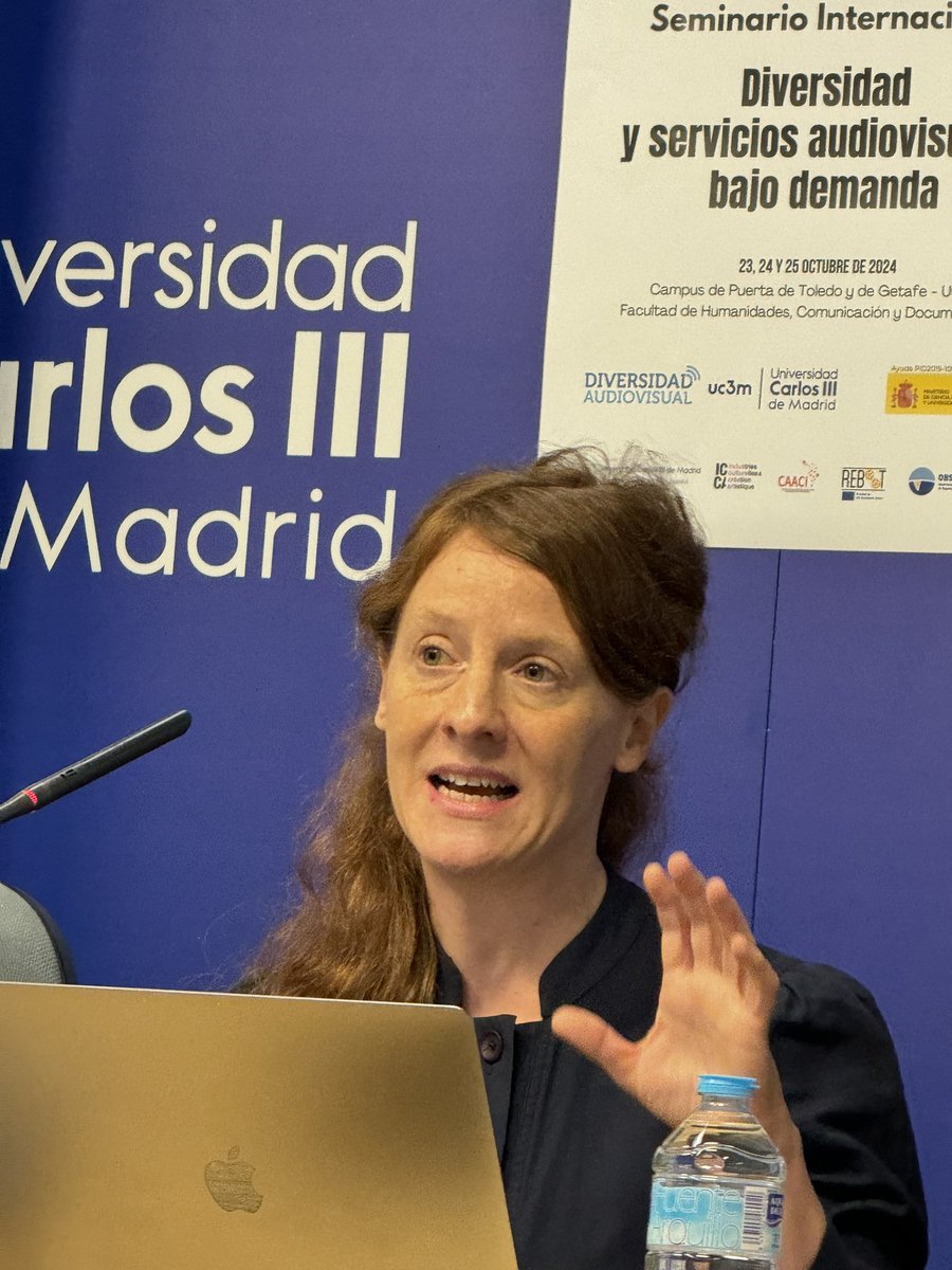 La profesora <a href="/Anabiz_/">Ana Bizberge</a> presenta una panorámica general de los servicios VOD en LATAM #SeminarioDivAv24