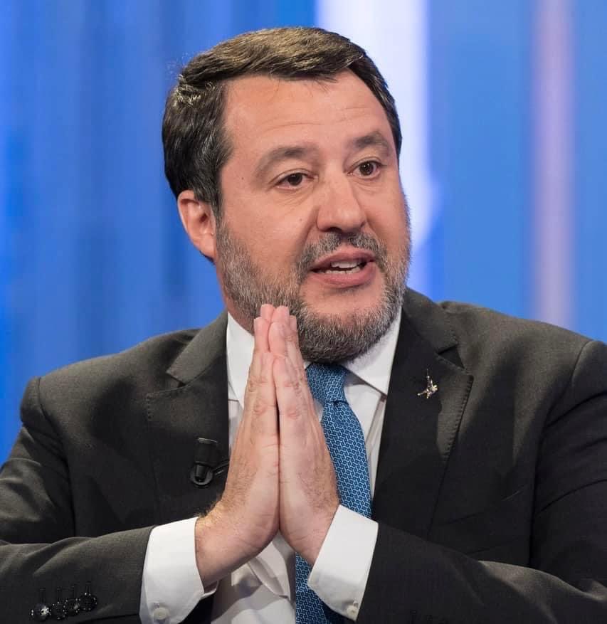 foggylady's tweet photo. L'autunno del Medio Evo.
#BernardoGui
#MatteoSalvini
#SimonePillon
#JacopoCoghe. https://t.co/Ebrq908FzI