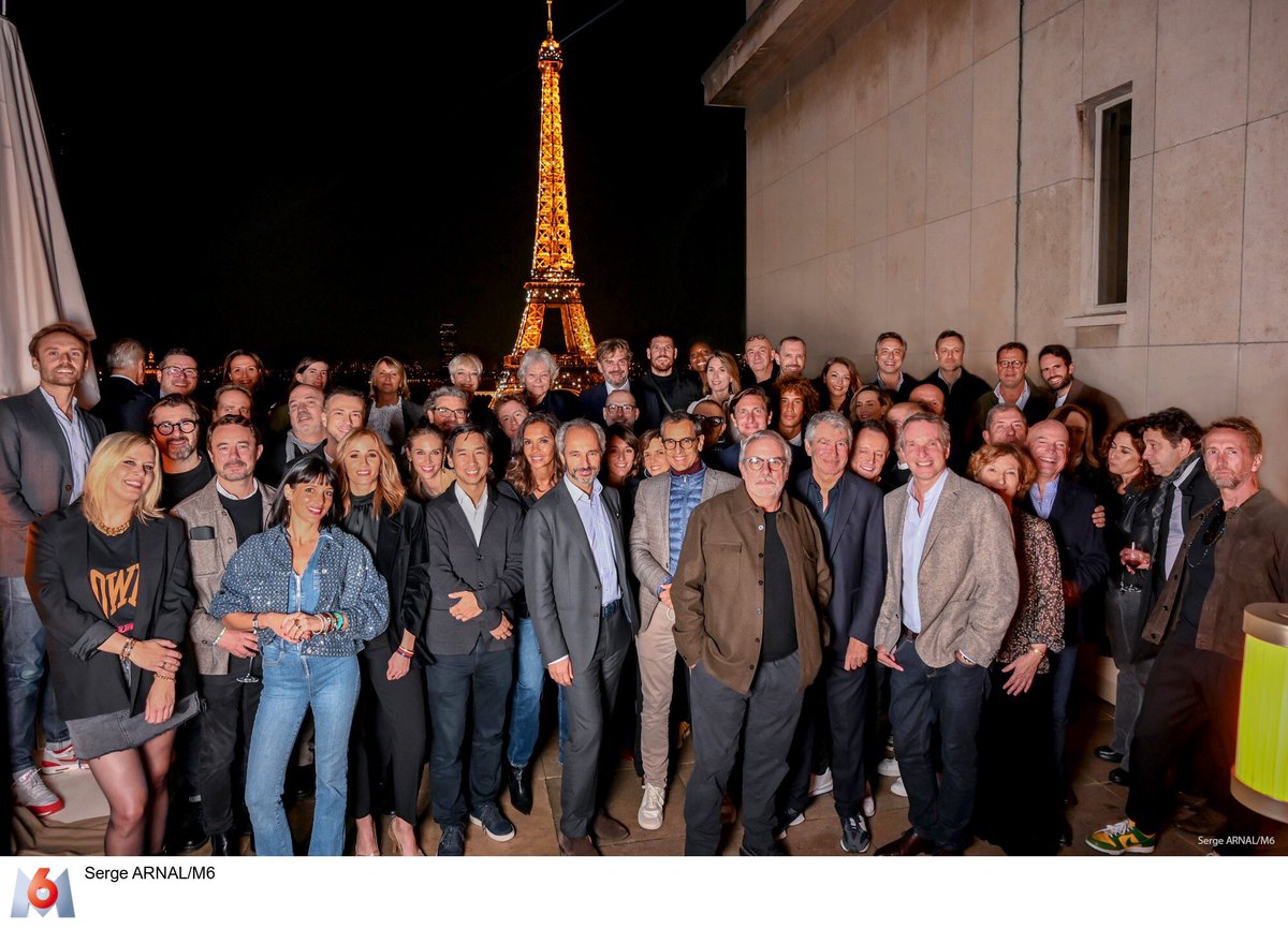 benjamin_boiron's tweet photo. Dîner en famille avec tous les visages et les voix des antennes du @M6Groupe 

@M6 @RTLFrance https://t.co/FEIllpymry