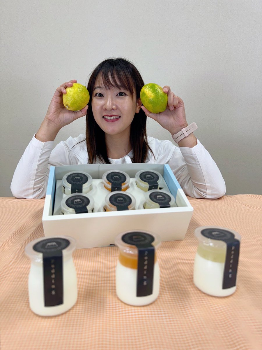 wb0719tsubasa's tweet photo. この後、19:30〜2回目です！！

今回は、南房総の新たな産品・南房総レモン🍋と『道の駅とみうら 枇杷倶楽部』でも大人気の嶺岡プリン🍮のセットをご紹介😋🎶
https://t.co/EPqx8MchV4

是非、ご覧いただき、気になった商品はポチッと👆🏻📱宜しくお願いします！！✨ https://t.co/1I1yWCfb8K