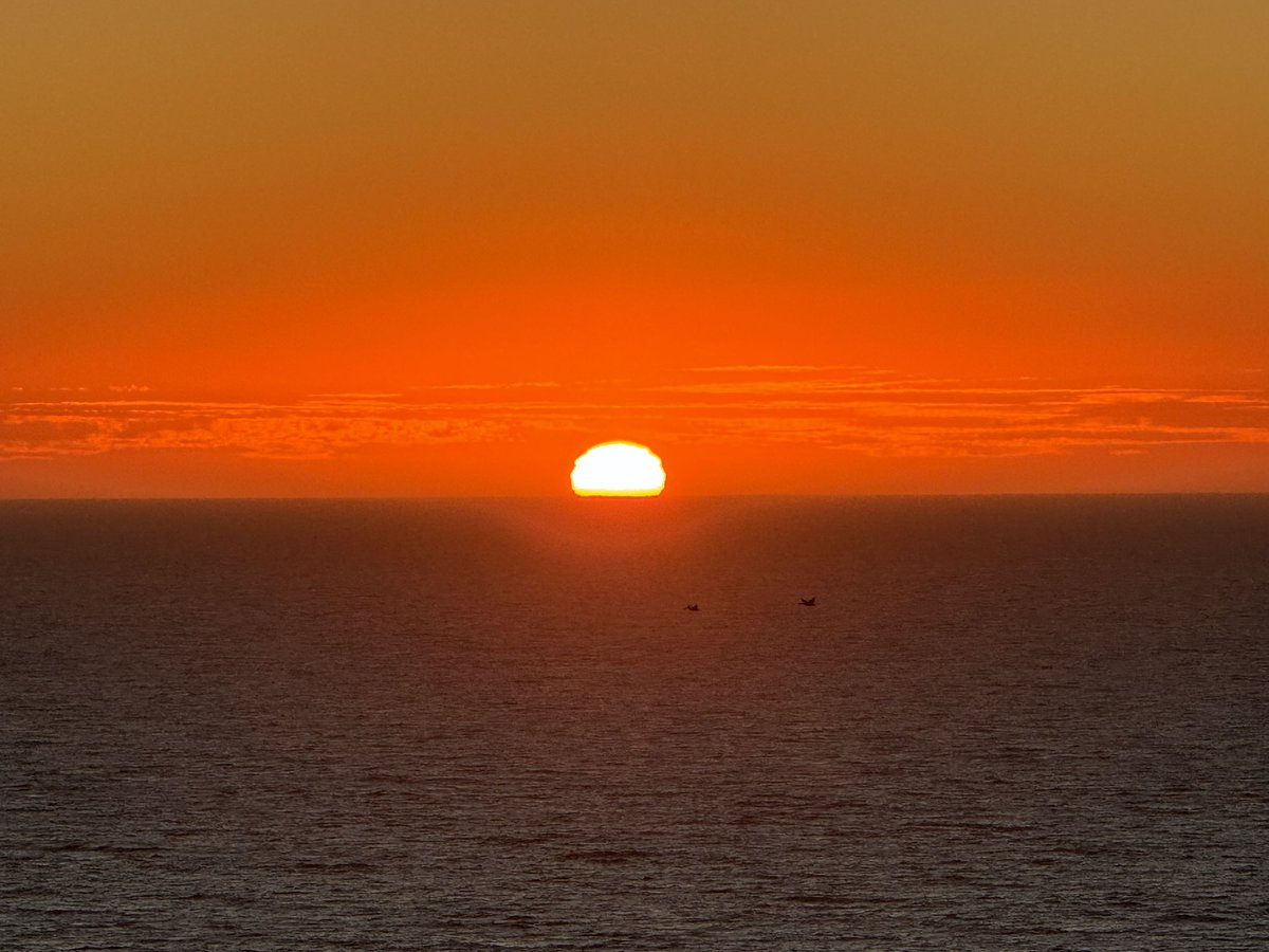 BAYC189's tweet image. One of the most beautiful sunset I've ever seen, on CA-1
自驾途中，正赶上一号公路旁的绝美日落