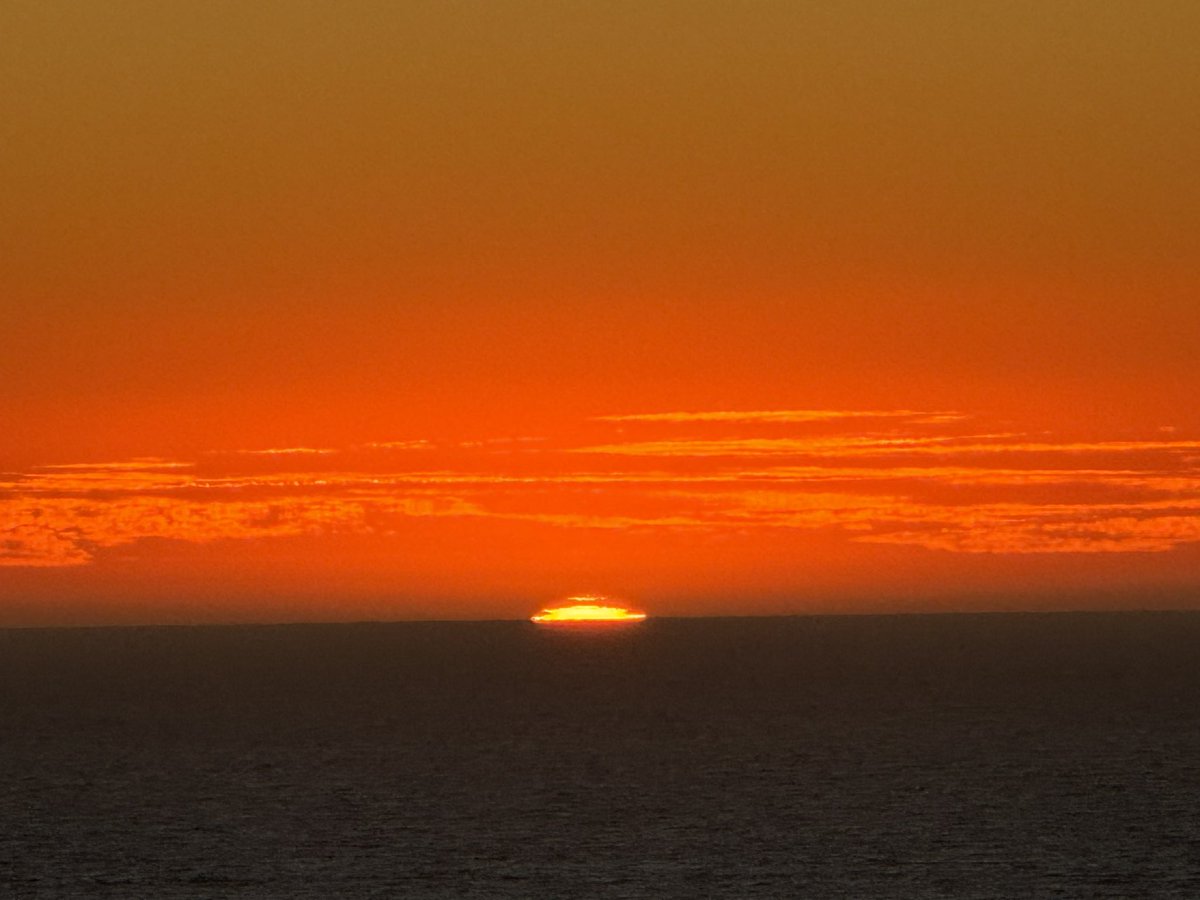 BAYC189's tweet image. One of the most beautiful sunset I've ever seen, on CA-1
自驾途中，正赶上一号公路旁的绝美日落