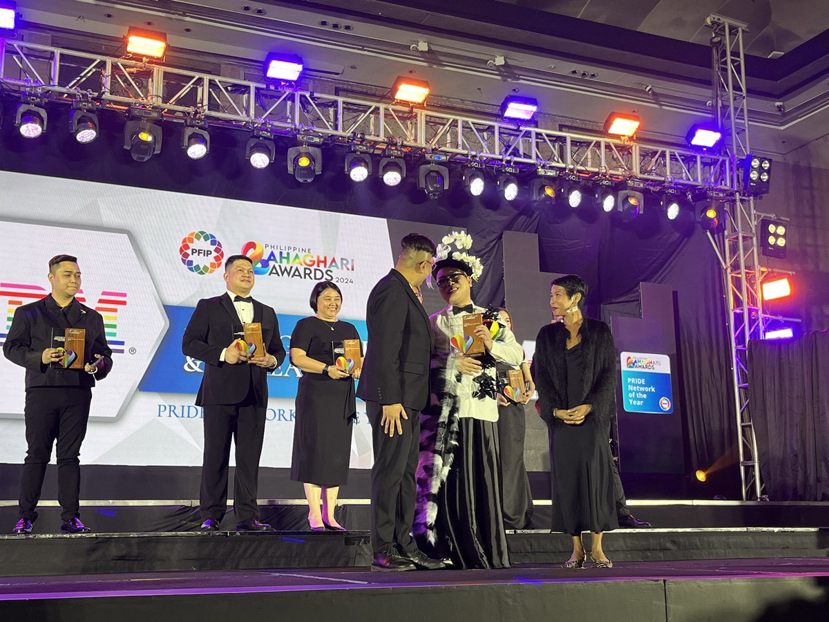 pfippride's tweet photo. #HappeningNow at #PHBahaghariAwards2024 #PFIPYear11Gala
Congratulations to our 2024 Pride Network of the Year: IBM Eagle ASEAN &amp; Korea Business Resource Group. IBM previously won Company of the Year in 2022. https://t.co/bHDNtLHjFv