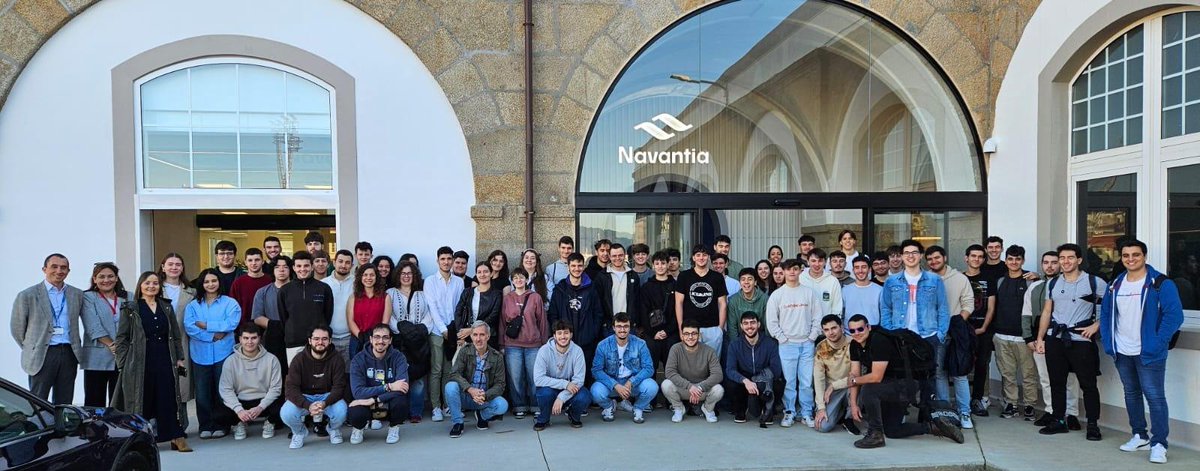Universidade da Coruña (@udc_gal) on Twitter photo Estudantes da <a href="/FIC_UDC/">Facultade de Informática da UDC</a> estiveron este mércores as instalacións de <a href="/NavantiaOficial/">Navantia</a>, onde visitaron o Centro de Control Integrado, o Centro de Innovación e Robótica, o Sistema de Servizos Integrados, o de Produción e a Fábrica Dixital de Bloques da compañía.
#estudantesUDC Estudantes da <a href="/FIC_UDC/">Facultade de Informática da UDC</a> estiveron este mércores as instalacións de <a href="/NavantiaOficial/">Navantia</a>, onde visitaron o Centro de Control Integrado, o Centro de Innovación e Robótica, o Sistema de Servizos Integrados, o de Produción e a Fábrica Dixital de Bloques da compañía.
#estudantesUDC
