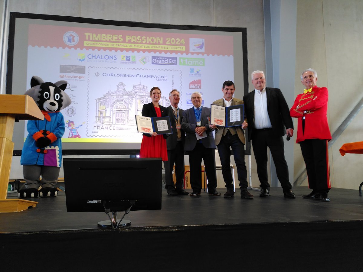 Ca y est, Timbres Passion 2024 est lancé !

L'inauguration de ce matin a ouvert en grandes pompes le salon qui se tient dans le magnifique écrin du Capitole en Champagne, dans un espace de 6 000 M2 !

Nous vous attendons nombreux jusqu'à dimanche 16h !