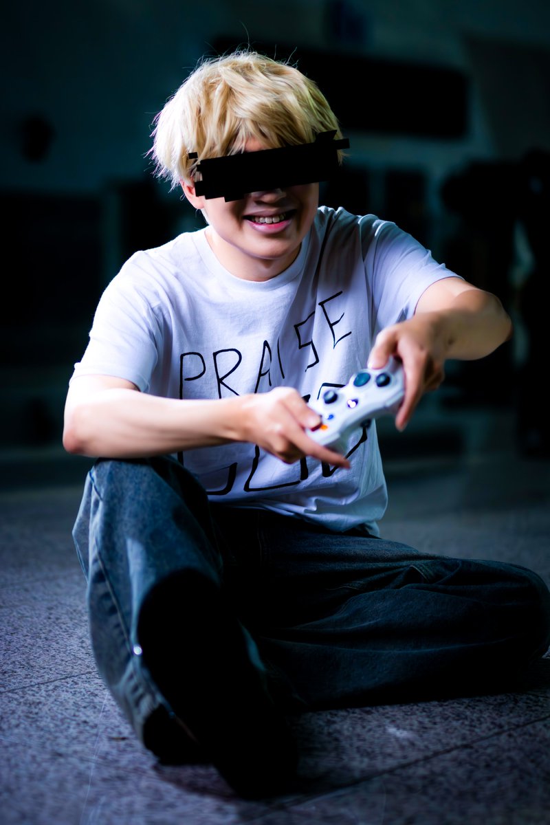 #웹툰페어 #플레이어 #웹툰 #코스프레 #cosplay     

2024.10.20 경기국웹툰페어

플레이어 - 아서

얼마나 잘 하나 보고만 있었더니 역시나... 

넌 내 도움 없이 안돼 허설진.

📷: <a href="/gauruphoto/">가우루</a>