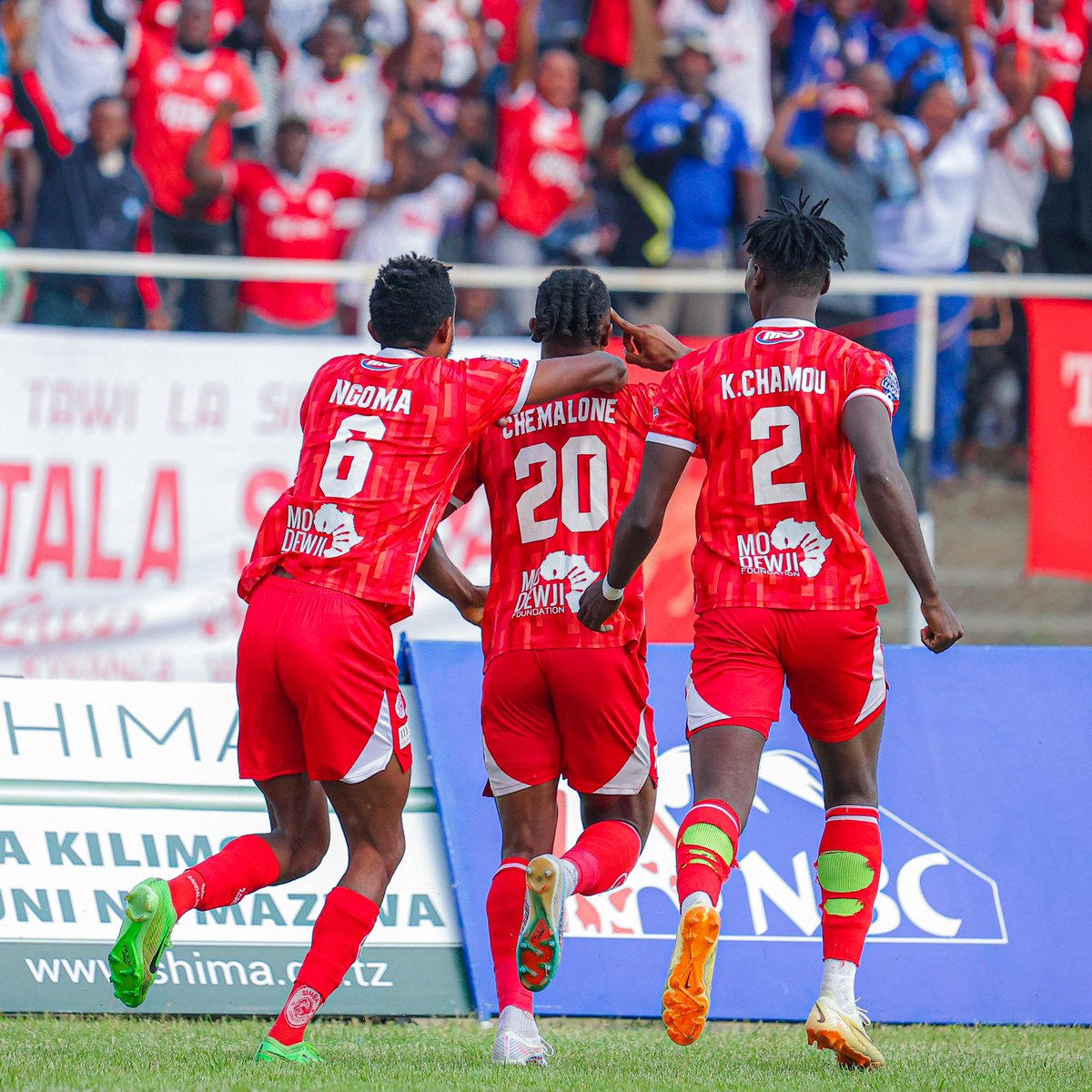 Wakifungwa tena na leo bado tutawavumilia na kumpa muda Fadlu Davids angalau ale Christmas Tanzania kabla hajawafata Didier Gomes Da Rosa, Robertinho, Abdelhak Benchikha na Guardiola mnene a.k.a mzee wa jinzi 😜😜😜