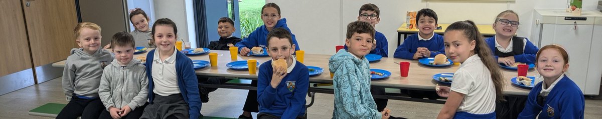 Ending the half term with this great bunch discussing their achievements over breakfast 👌#overandabove