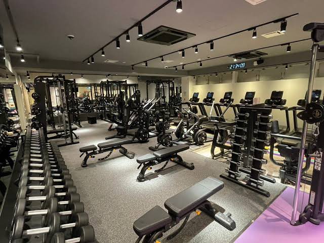 エニタイム来たけど誰もいない‼️
身体作りもレンの日課です🤗