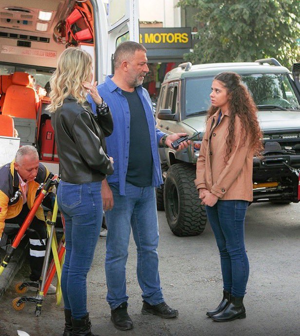 Ateş ediyorlar 🔥

#SelMes  #ArkaSokaklar